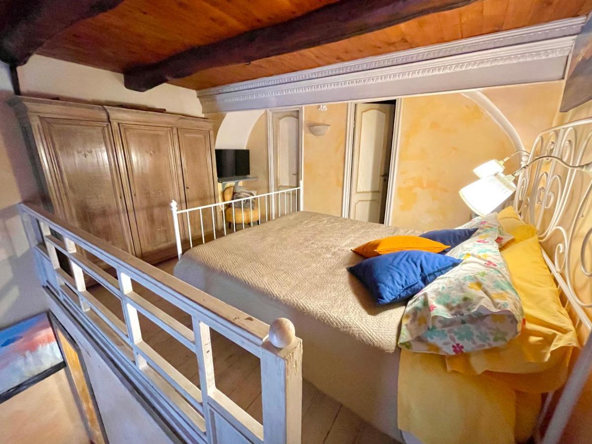 Bella Mbriana Rooms Napoli Eksteriør billede