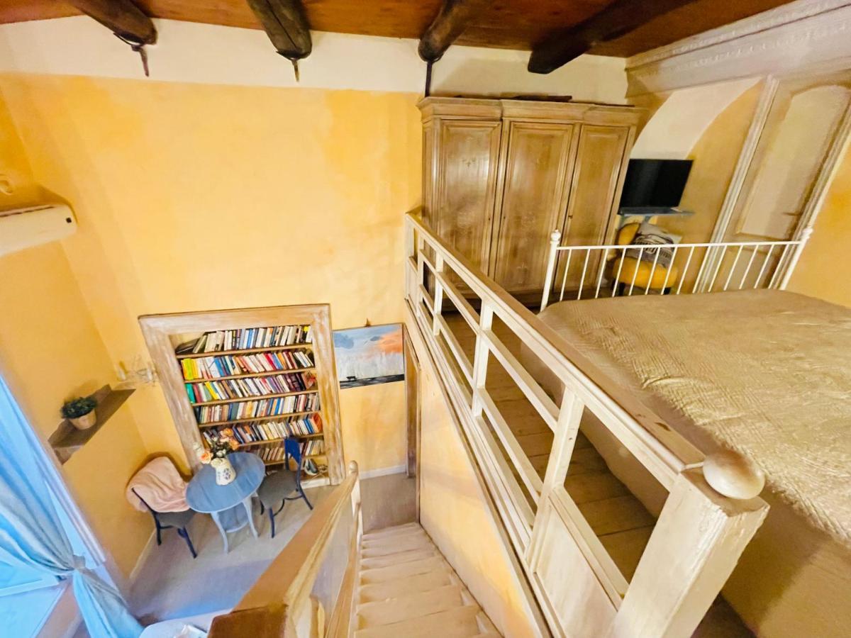 Bella Mbriana Rooms Napoli Eksteriør billede